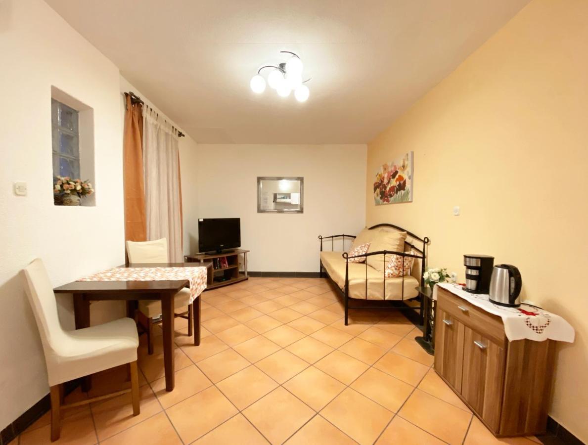 Apt Lavender On Nincevica St- 1 Bedroom Apt 5 Min To The Old Town Of Split Buitenkant foto